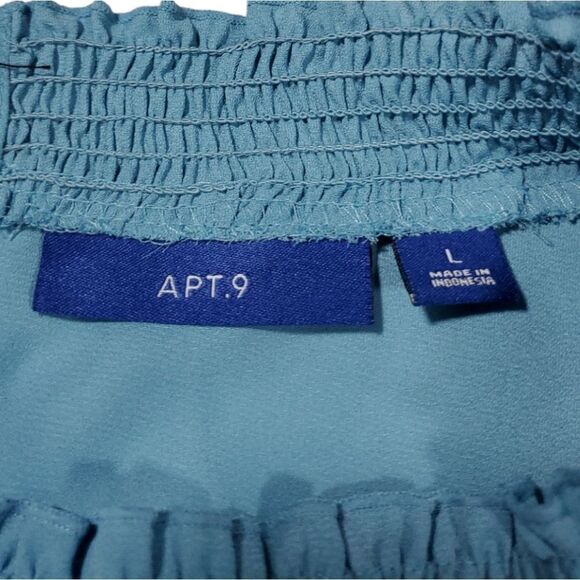 APT. 9 flutter sleeve blouse L - Picture 3 of 5
